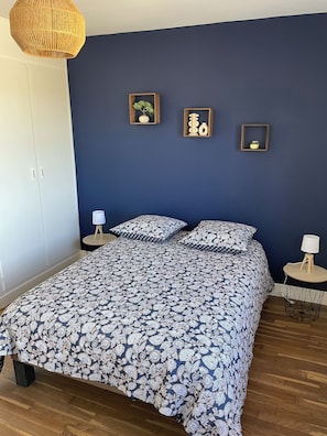 2 chambres, fer et planche Ă repasser, Wi-Fi, draps fournis