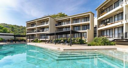 Short Walk to Beach & Town · 2nd Level · Solana