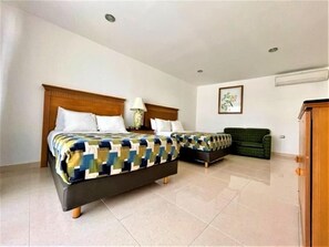 1 chambre, accès au Wi-Fi (inclus), literie fournie