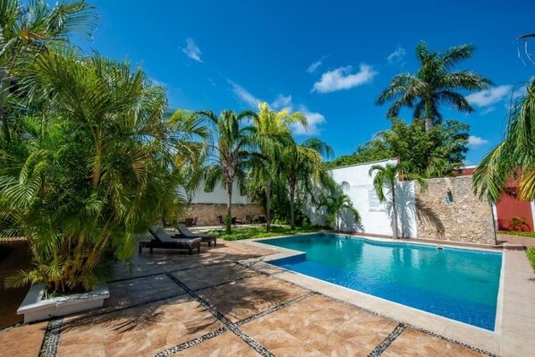 Pool