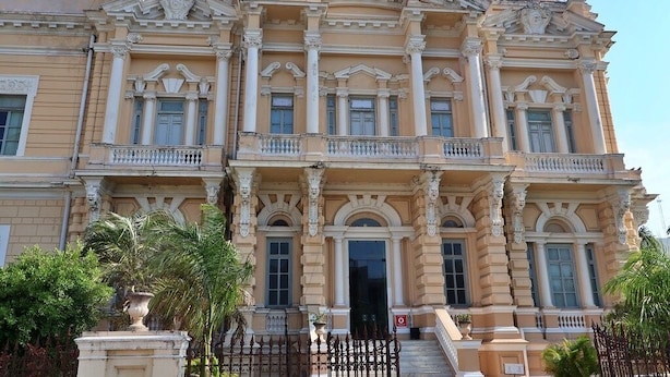 A large, ornate building with classical architecture, featuring multiple balconies and a grand entrance. - Local Charm in Mérida: King Room Stay w/ Pool, Relaxing Courtyard & Local Vibes (Mérida)