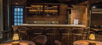 Relaxing Double Twin Room Close to Waterfall Hikes and Majestic Canyon Formation