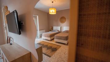 Iron/ironing board, free WiFi