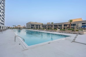 2 bedrooms, Internet - JVC Sleeps 4 With Amazing Views and Large Balcony (Dubai)