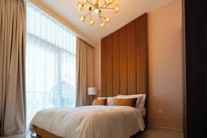 1 bedroom, in-room safe, desk, iron/ironing board