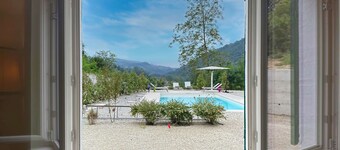 Casale Bera, hills view, private pool and garden