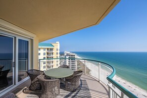 Outdoor dining - Introducing Better Together! Gulf Front Penthouse Listing at Beach Colony! (Pensacola)