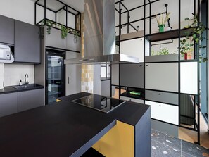 Cafetera de espresso y tetera eléctrica 