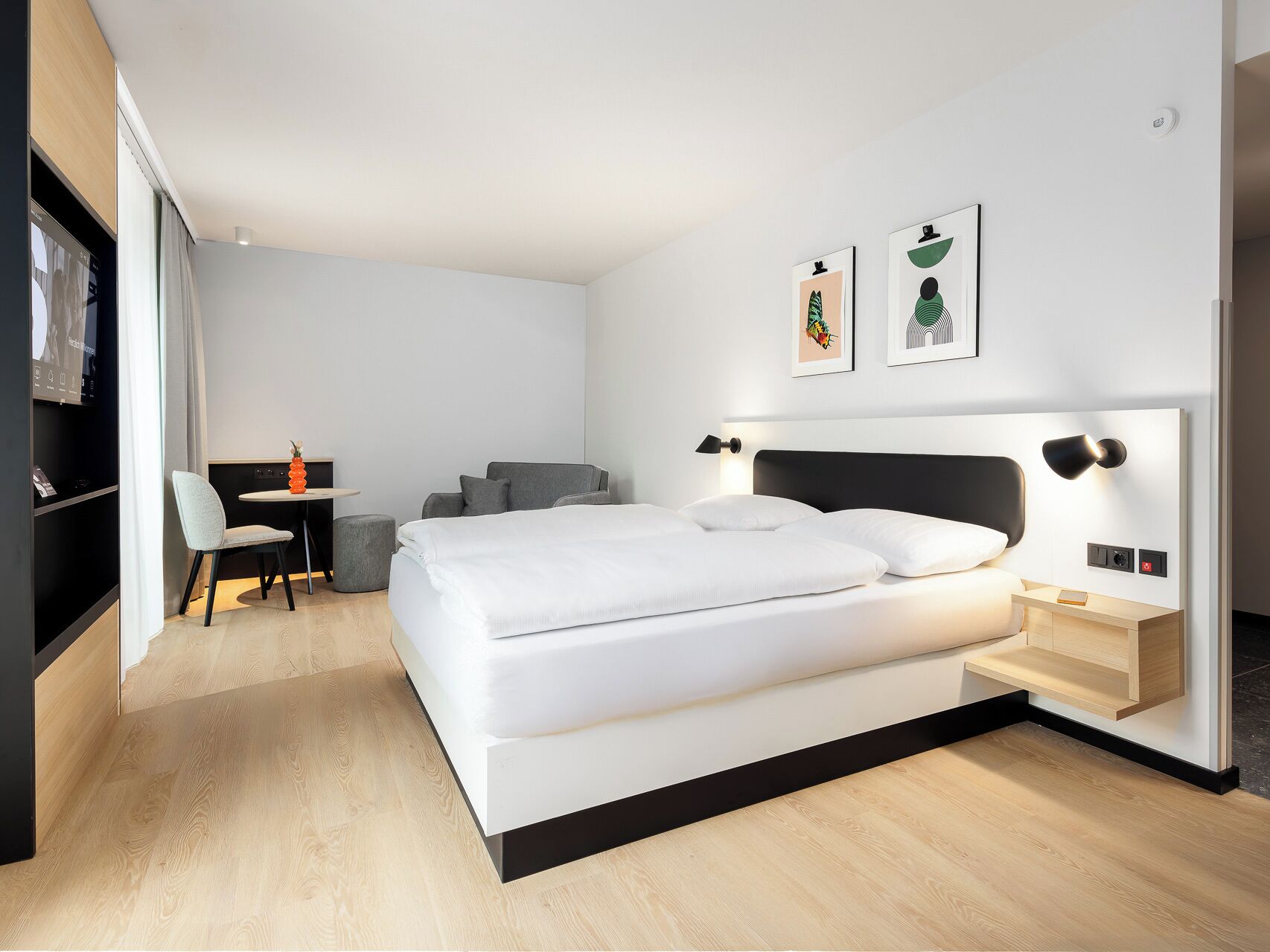 Studio XL | Allergivenligt sengetøj, mørklægningsgardiner, strygejern/strygebræt