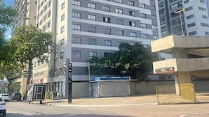 A multi-story residential building with a modern design, featuring a uniform facade and numerous windows. - Linea Home (São Paulo)