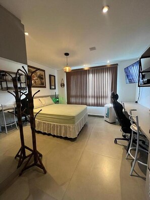 1 bedroom, iron/ironing board, Internet