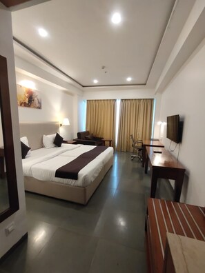 Standard Triple Room | Free WiFi, bed sheets