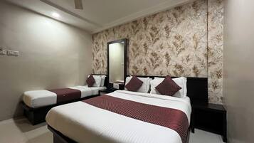 Deluxe Triple Room | Free WiFi