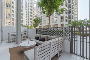 Apartment | 1 bedroom, Internet - Dubai Creek Harbour Sleeps 4 With Big Balcony (Dubai)