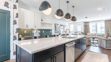 4 habitaciones y acceso a internet