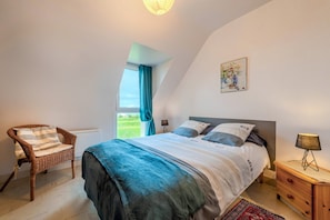 2 chambres, fer et planche Ă repasser, Wi-Fi, draps fournis