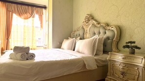 Premium bedding, blackout drapes, soundproofing, iron/ironing board - Comfortable apartments on Northern Avenue by Sweet Home (Yerevan)