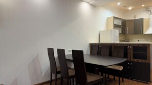 Comfort Apartment, 1 Bedroom, Balcony, City View | Hypo-allergenic bedding, blackout drapes, soundproofing