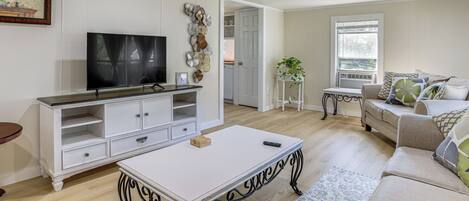 House (3 Bedrooms) | Front of property