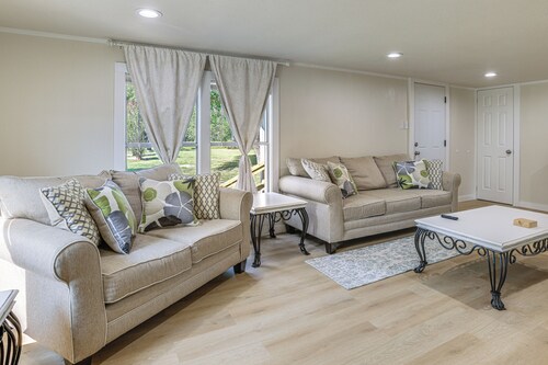 'crosby Huffman Hideaway' Serene Escape w/ Yard