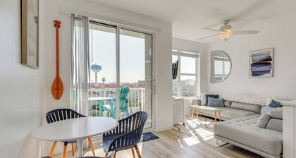 Walk to Sand! Modern Okaloosa Island Condo