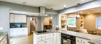 Large Yard w/ Pond: Family Retreat in New Albany!