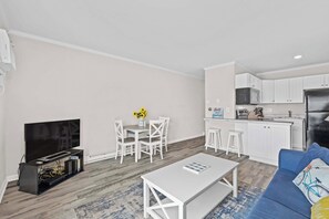 Apartment (1 Bedroom) | Interior