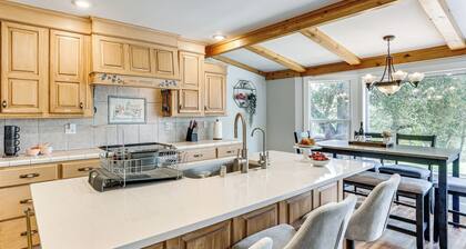 8-acre Retreat: Pool & Stunning Mt Lassen View!
