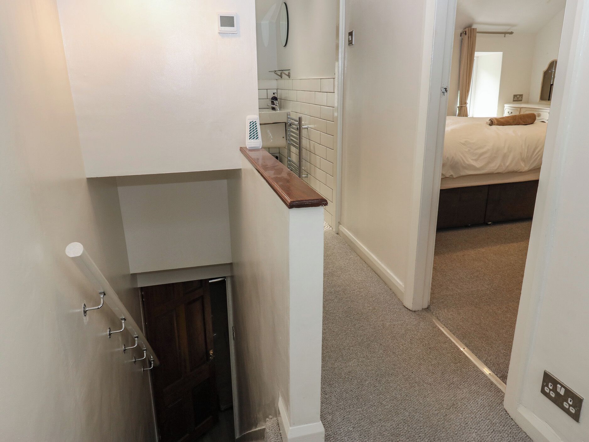 2 svefnherbergi, sérhannaðar innréttingar, sérvalin húsgögn