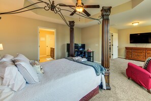 House (5 Bedrooms) | Interior