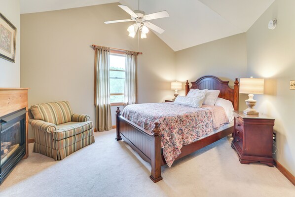House (4 Bedrooms) | Interior