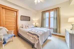 Talo (4 Bedrooms) | Sisätilat