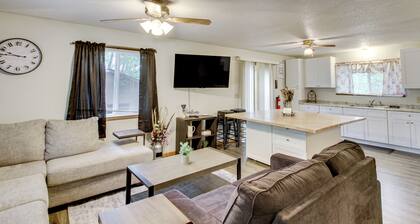 Near Lakes: Updated Family Home w/ Deck in Cushing