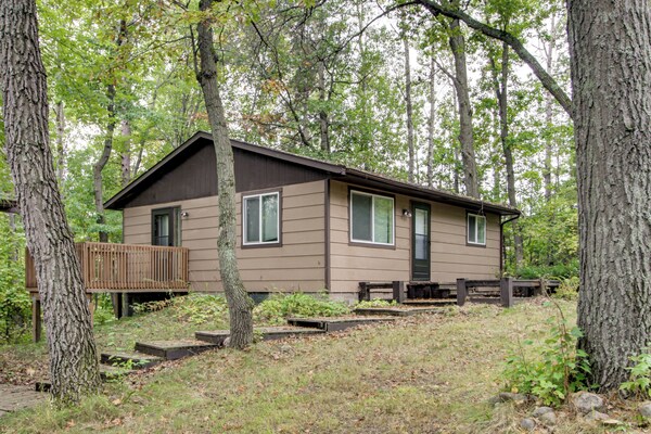 Near Lakes: Updated Family Home W/ Deck In Cushing - Minnesota