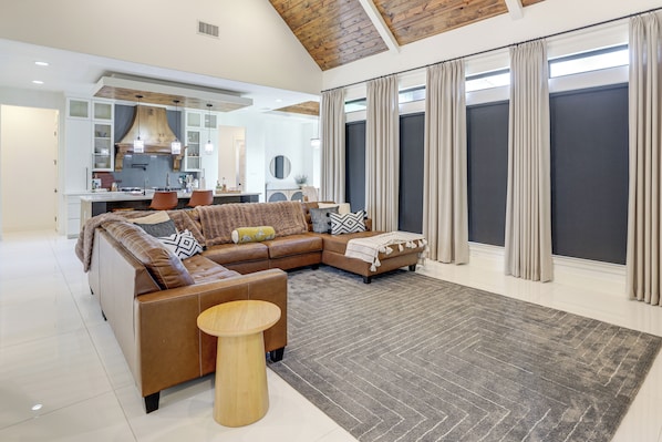House (4 Bedrooms) | Interior