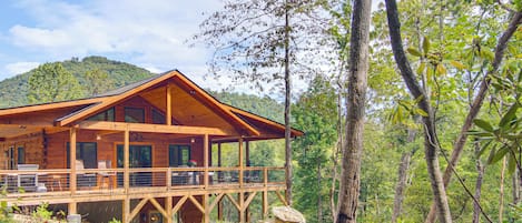 House (4 Bedrooms) | Front of property