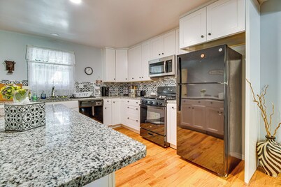 Near State Park & Spring River: Family Gem w/ Yard