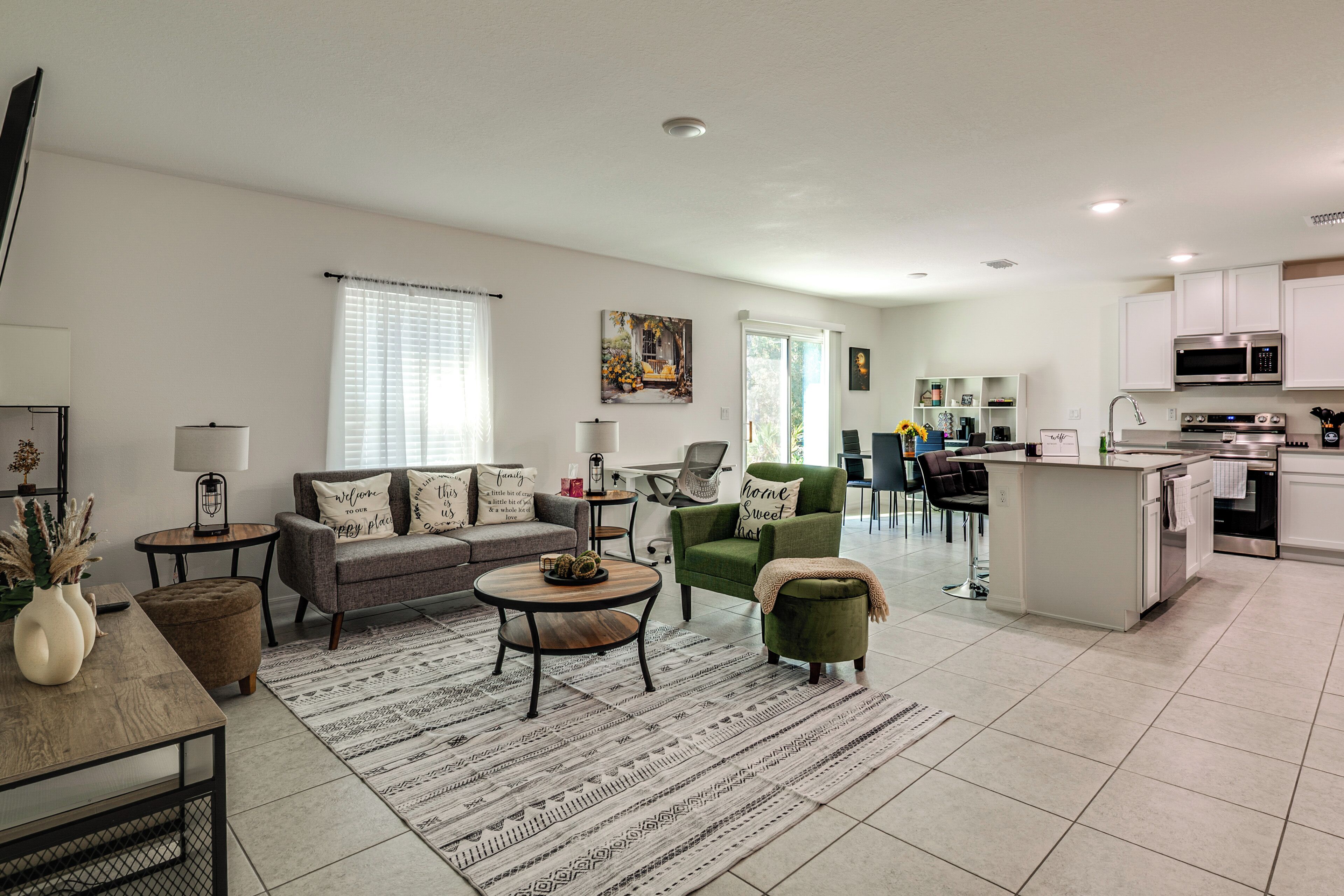 House (3 Bedrooms) | Interior