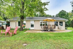 House (2 Bedrooms) | Front of property - Apple Lake Retreat w/ Outdoor Entertainment Space (Somerset)