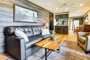 House (2 Bedrooms) | Interior