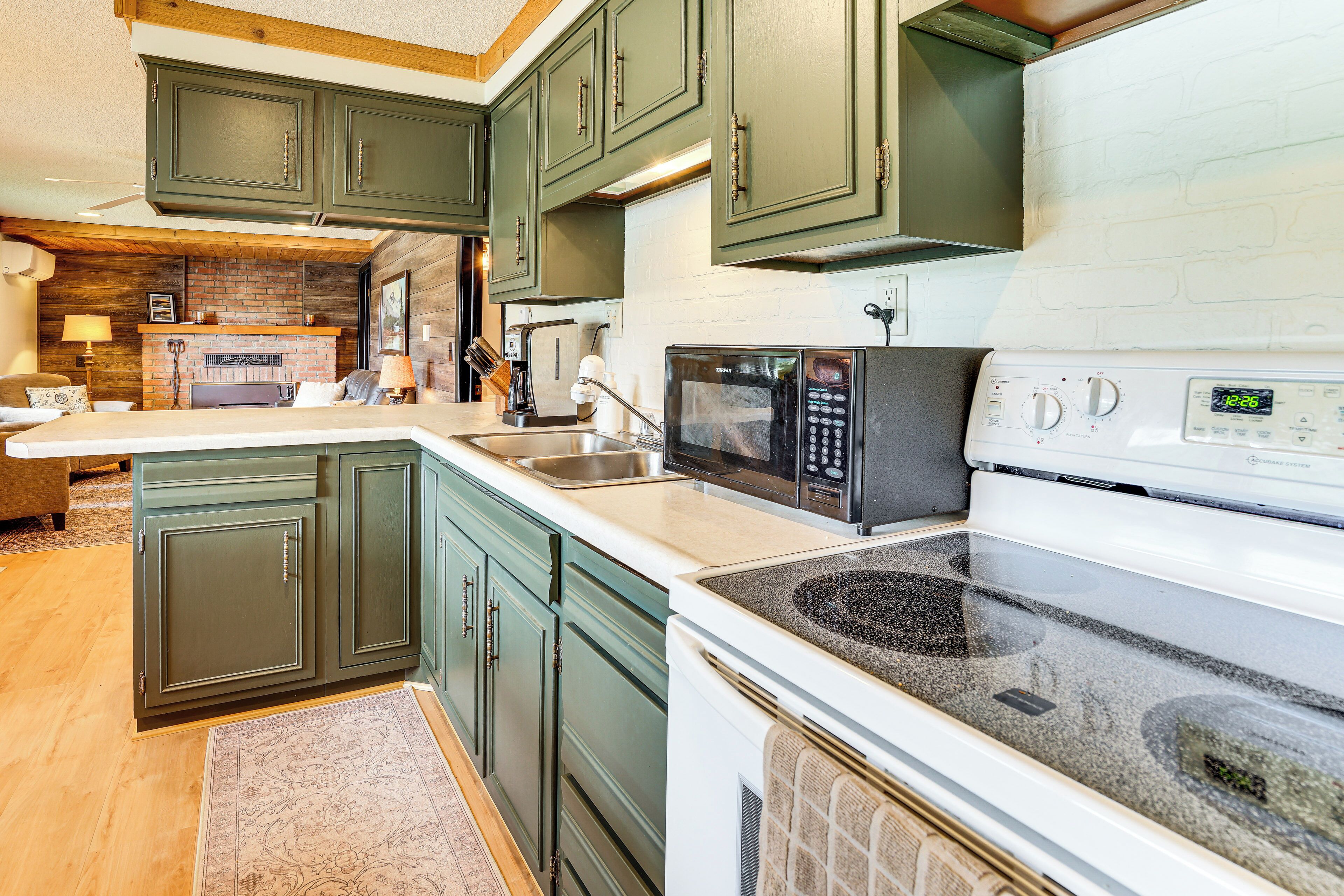 House (2 Bedrooms) | Interior