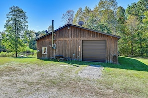 House (1 Bedroom) | Interior - Ohio Hunters Cabin w/ Pond Access: Pets Welcome! (Lower Salem)