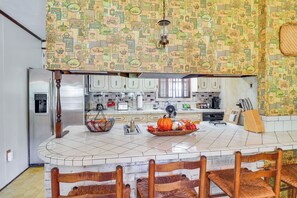 House (4 Bedrooms) | Interior - Rural Retreat: Cypress Lake By Roosevelt St Park (Morton)