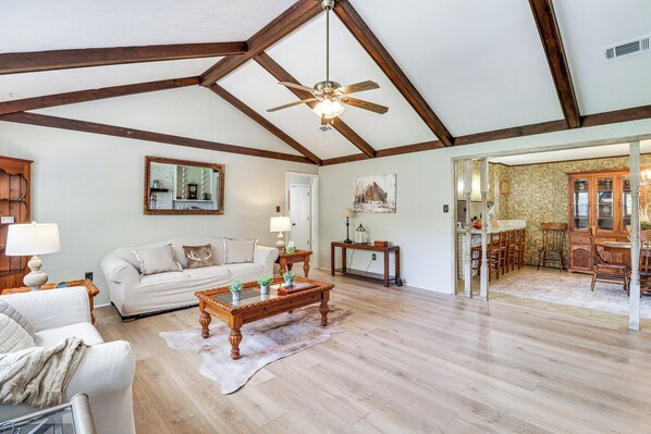 Interior - Rural Retreat: Cypress Lake By Roosevelt St Park (Morton)