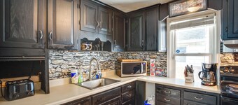 Walk to Main St Fond du Lac: Retreat w/ Yard