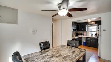 Casa (2 Bedrooms) | Interior