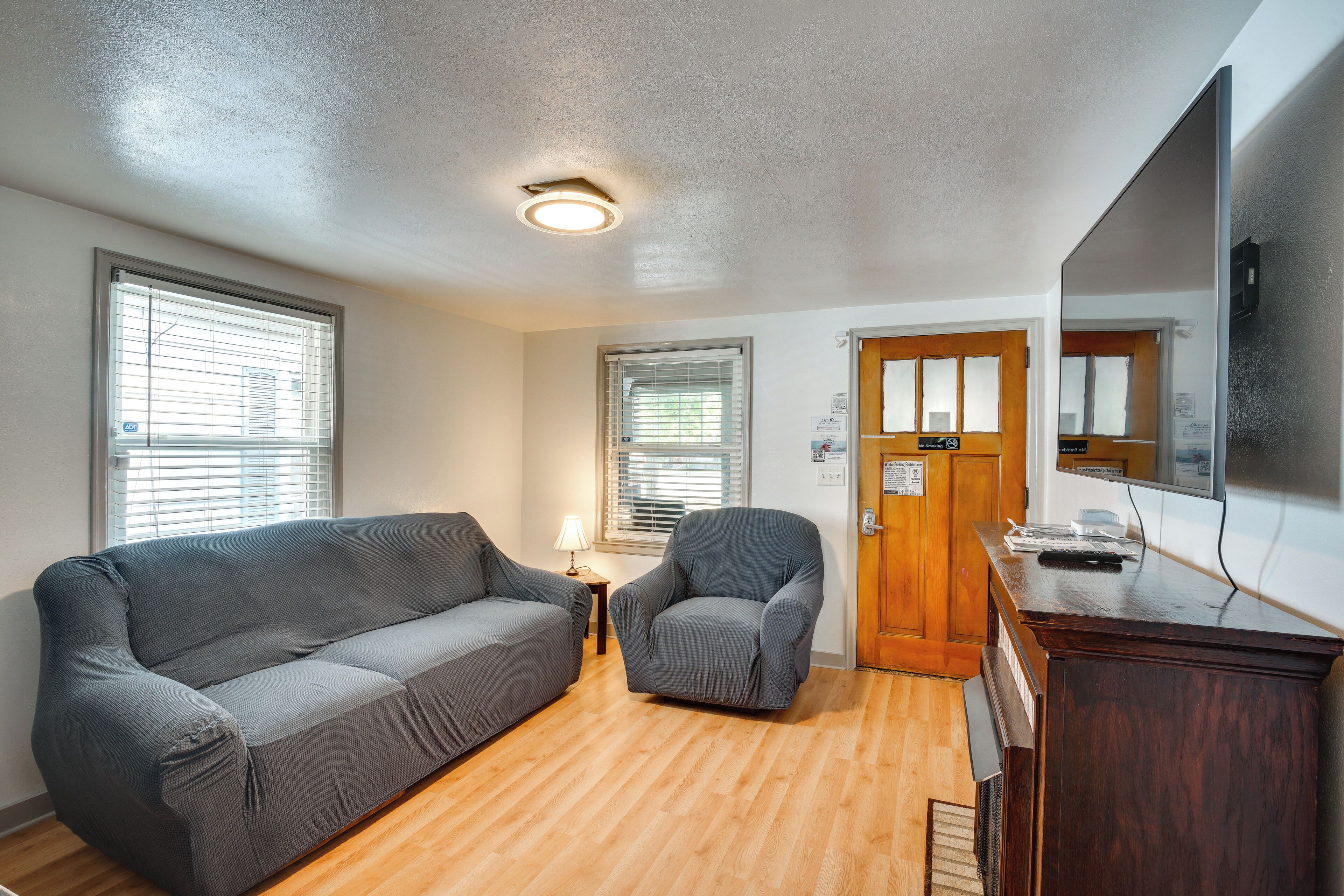 House (2 Bedrooms) | Interior