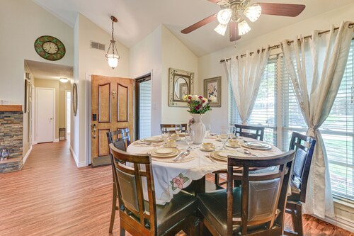 Pet-friendly Family Home 3 Mi to Lake Lewisville