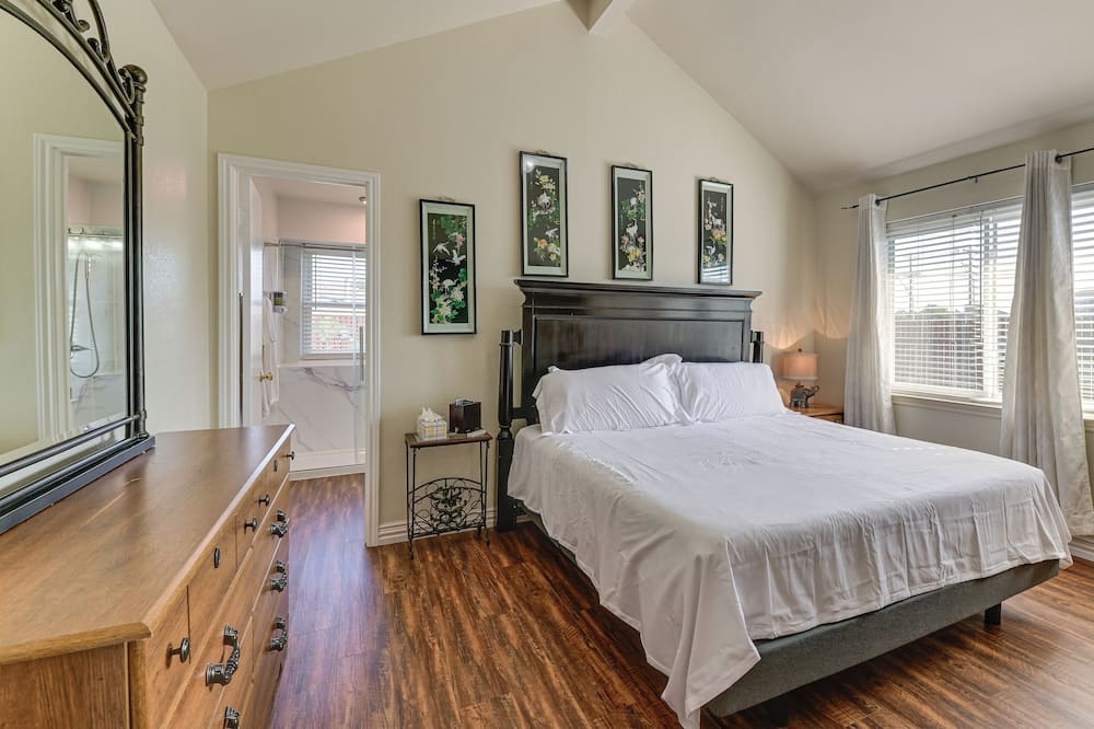 Pet-friendly Family Home 3 Mi to Lake Lewisville - Lewisville Lake, TX