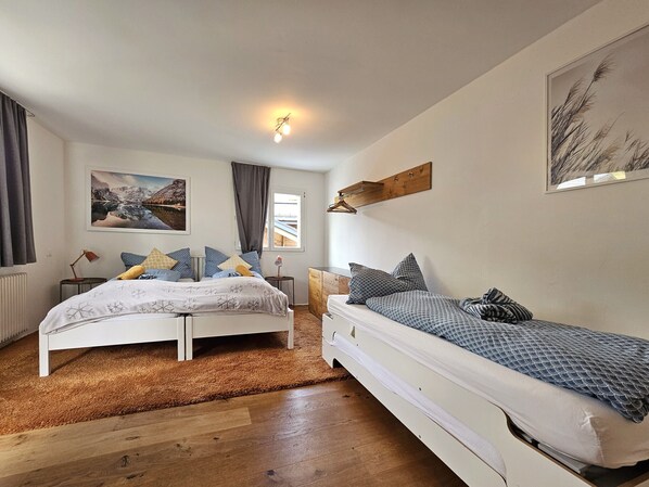 3 habitaciones, wifi gratis y ropa de cama